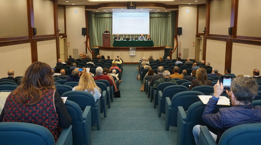 Clicca per accedere all'articolo Fine vita tra etica, medicina e società: disponibili su questo sito le slide dei relatori