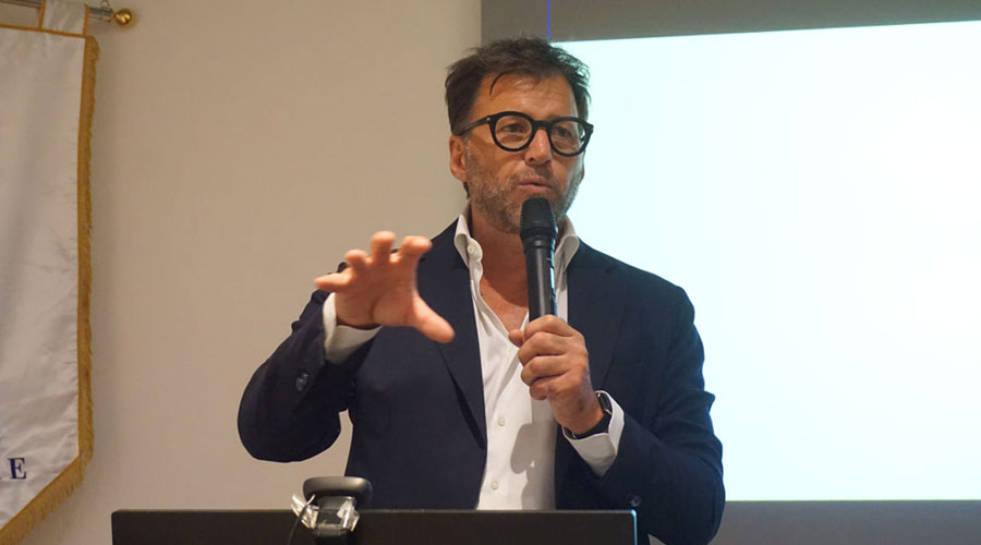 Clicca per accedere all'articolo Protesi conometrica tra semplicità e futuro: la lezione di Eriberto Bressan