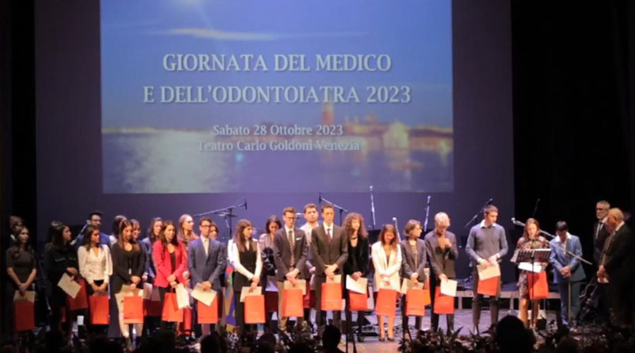 Clicca per accedere all'articolo Giornata del Medico e dell'Odontoiatra: al Goldoni l’Ordine celebra “maestri” e neoiscritti