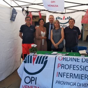vis24stand8